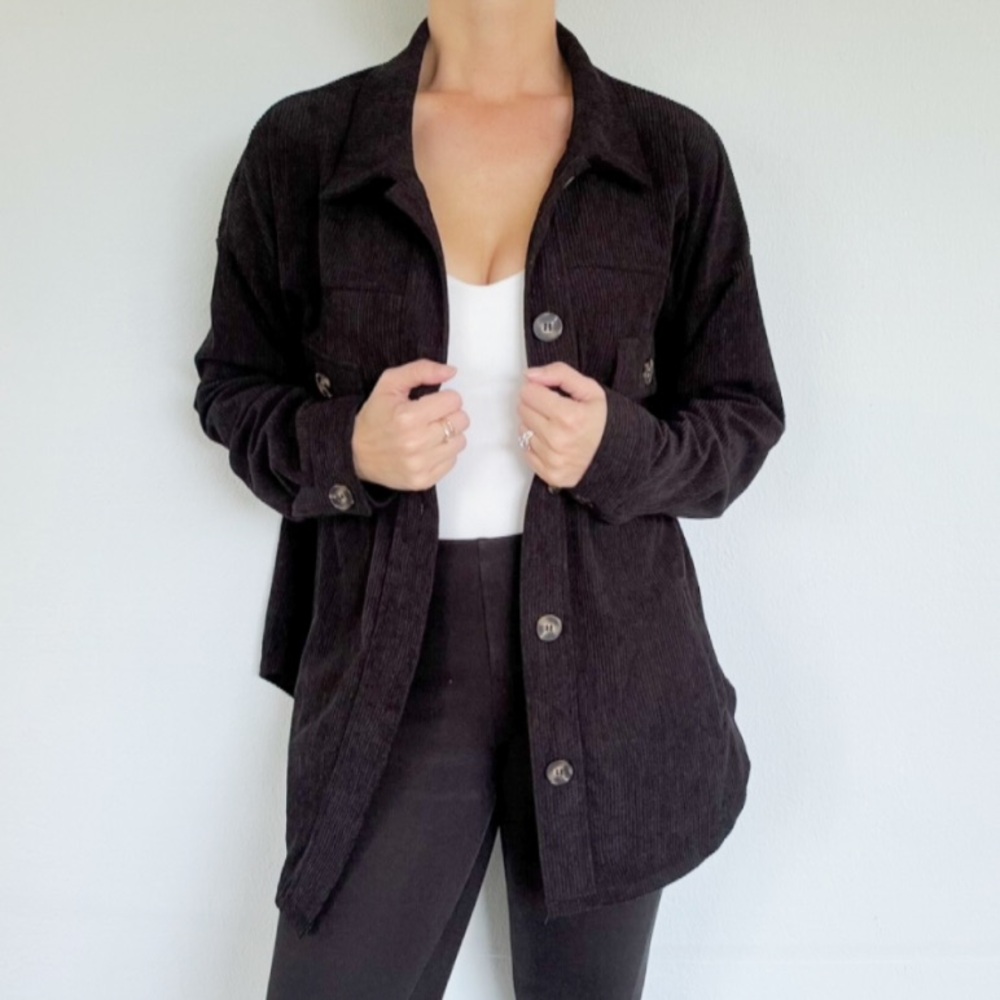 Black corduroy oversized button down hybrid shirt jacket shacket size medium